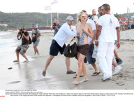SAINT-TROPEZ : Paris and Nicky Hilton out and about