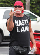 EXCLUSIVE Hulk Hogan and family at Gold's Gym