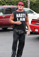 EXCLUSIVE Hulk Hogan and family at Gold's Gym