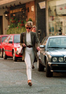 PRINCESS DIANA LEAVING HARVEY NICHOLS IN LONDON, BRITAIN 1995