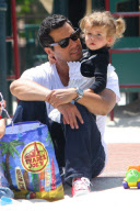 *EXCLUSIVE* Cash Warren and Honor have a daddy and me day