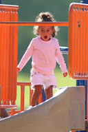 *EXCLUSIVE* Jennifer Lopez : Swinging Saturday Afternoon with the Family!