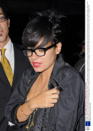 Lily Allen and Damien Hirst leaving Scotts in Mayfair, London, Britain - 21 Jul 2009