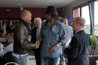 Operation 'Enfants de la Terre' / match de football avec Zidane, Noah