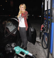 Lindsay Lohan car trouble!