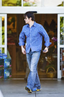 Goran Visnjic Shops At Bristol Farms. 