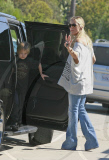 KATE HUDSON taking her son RYDER back to school 