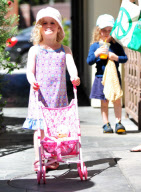 Eden Mahoney, Savannah Mahoney