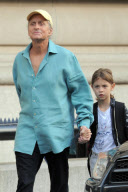 Michael Douglas, Carys Douglas