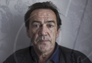 Robert Lindsay