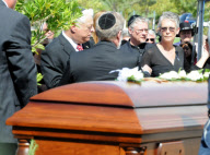 Tony Curtis funeral at Palm Mortuary, Las Vegas, America - 04 Oct 2010
