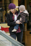 JENNY FROST WITH HER SON IN PRIMROSE HILL