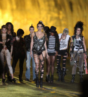 Ke$ha We R Who We R