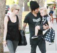 Ashlee Simpson and Pete Wentz with son Bronx shopping at Tough Cookies Children's Boutique, Beverly Hills, Los Angeles, America - 03 Nov 2010