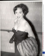 Actress - 1950 Actress - Glamorous Pat Kirkwood...actress (patricia Kirkwood-died December 2007)
