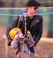 Brad and Angelina take kids to park in Budapest_Part3