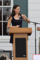 Jennifer Garner Loves Alex's Lemonade