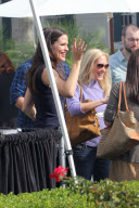 Jennifer Garner Loves Alex's Lemonade