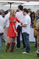 Jimmy Kimmel and Molly McNearney couple up for L.A. Loves Alex's Lemonade