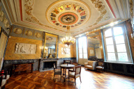palace on the meir