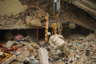 New Delhi building collapses killing at least 64  and around 80 people
