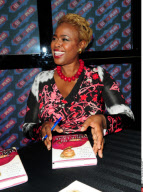 FL : JUDGE KAREN MILLS FRANCIS BOOK SIGNING