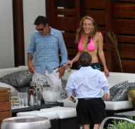 DAVID ARQUETTE, FIRST DAYS OF VACATION AFTER DIVORCE 