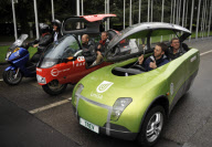 (2)SWITZERLAND-AUTOS-ZERO EMISSION-AROUND THE WORLD