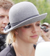Archive: Britney Spears Black Eye - 2nd Angle