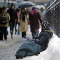 Heavy snowfall in Edinburgh, Scotland, Britain - 02 Dec 2010