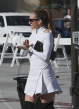 EXCLUSIVE... Glam Jennifer Lopez Arrives for American Idol Hollywood Week