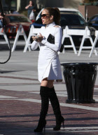 EXCLUSIVE... Glam Jennifer Lopez Arrives for American Idol Hollywood Week