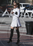 EXCLUSIVE... Glam Jennifer Lopez Arrives for American Idol Hollywood Week