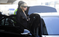 LADY GAGA LIKE A PAPARAZZI IN BARCELONA AIRPORT.