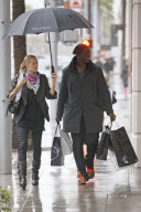 HEIDI KLUM and hubby SEAL hitting the luxury stores on Rodeo Drive for some last minute Christmas shopping