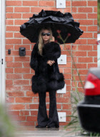 EXCLUSIVE... Exclusive... The Olsen Twins Work Together Before Christmas