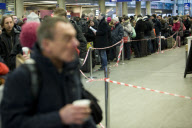 Police turn away Eurostar passengers as thousands queue in freezing cold