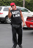 EXCLUSIVE Hulk Hogan and family at Gold's Gym