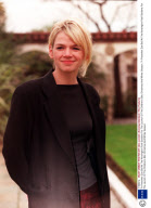 Tv Presenter Zoe Ball At The Kensington Roof Gardens For The Launch Of The Children's Bbc Christmas And Winter Season.