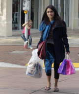 Dulce Maria de shopping en miami
