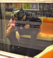 MICHAEL DOUGLAS HAVE SOME DIFFICULTIES BUYING THE METROCARD