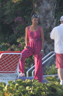 Danii Minogue and modeils in Miami Bech during shotting day