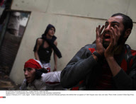 EGYPT: ANTI-MUBARAK PROTESTERS CLASH WITH PRO-MUBARAK SUPPORTERS