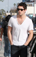 Miley Cyrus out with new flame Joshua Bowman -Part 2