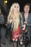 Taylor Momsen Changes Shoes And Meets With Fans After Her Concert
