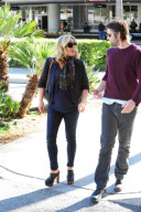 Jane Krakowski Lands At LAX With A Baby Bump