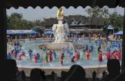 CHINA-YUNNAN-XISHUANGBANNA-WATER SPLASHING (CN)
