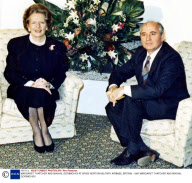MARGARET THATCHER AND MIKHAIL GORBACHEV AT BRIZE NORTON MILITARY AIRBASE, BRITAIN - 1987