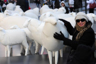US-NEW YORK-SCULPTURE-COUNTING SHEEP