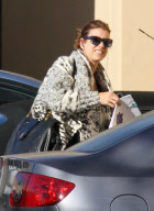 EXCLUSIVE... Exclusive... Kate Walsh Heads To Work! 